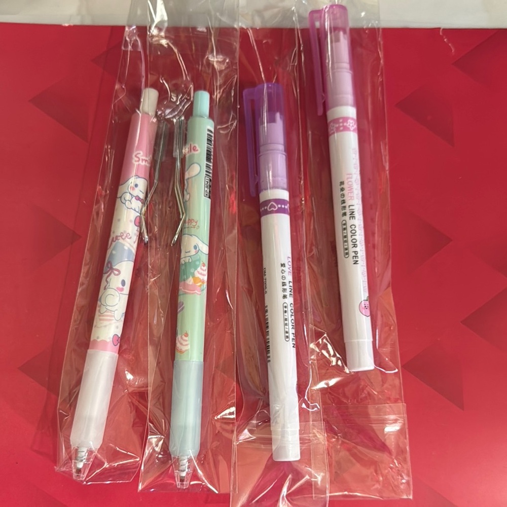 Sanrio Pink and Green Party Favors Collection